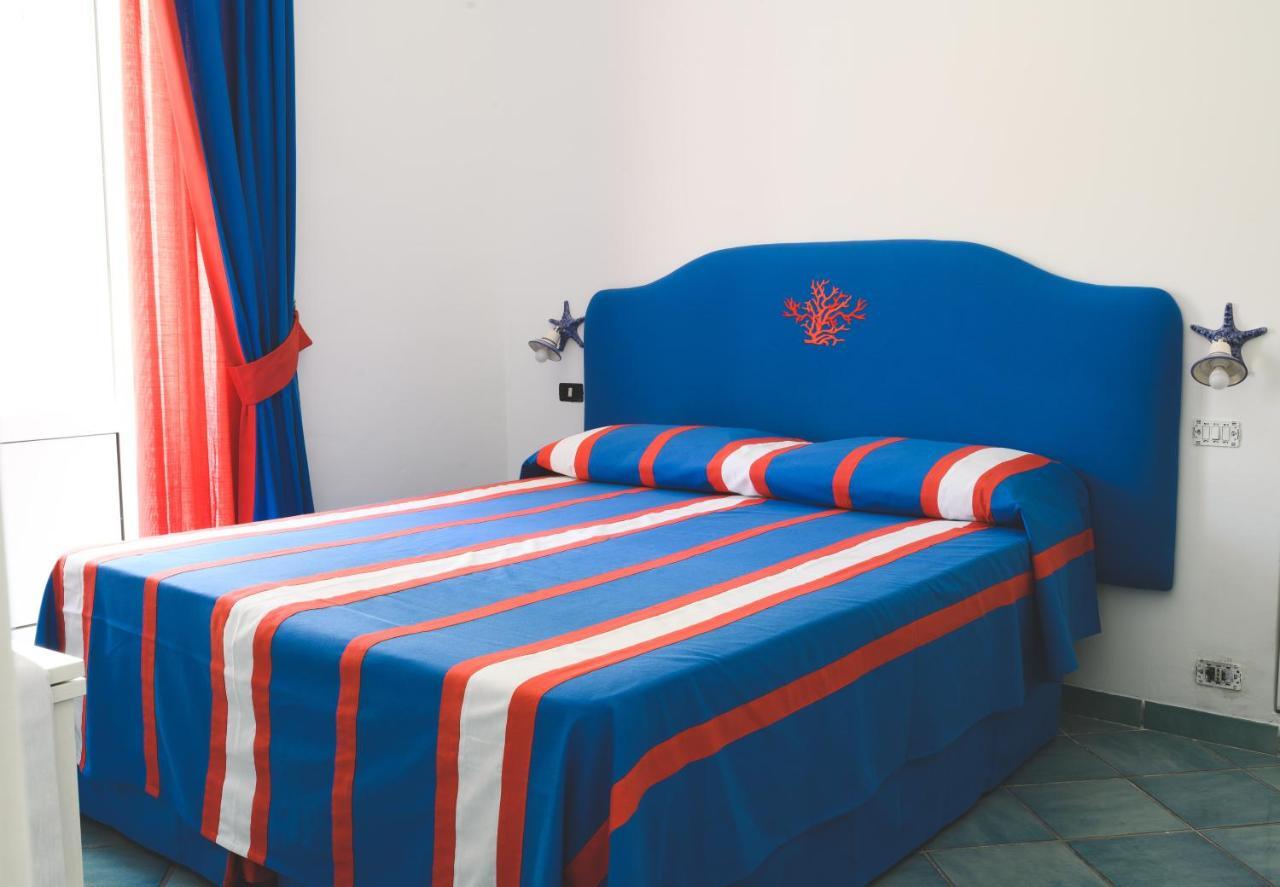 Parco Augusto Bed & Breakfast Капри Екстериор снимка