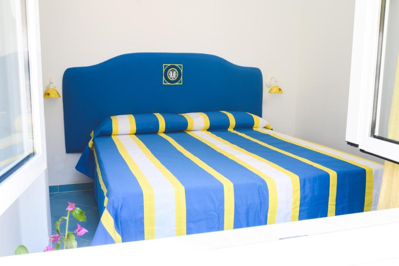 Parco Augusto Bed & Breakfast Капри Екстериор снимка